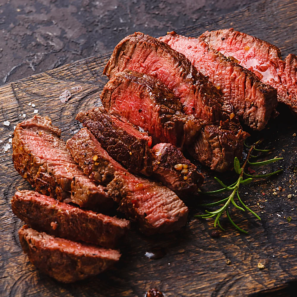 Tagliata di manzo alla brace al sangue